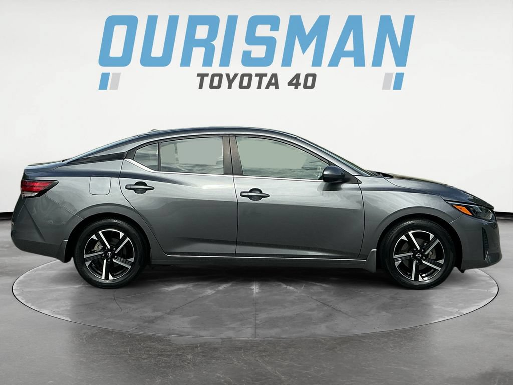 Used 2024 Nissan Sentra SV FWD image 8