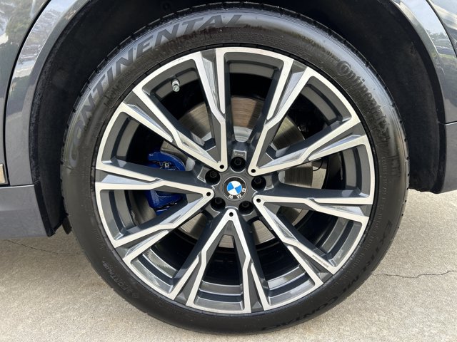Used 2022 BMW X7 M50i AWD/4WD image 27