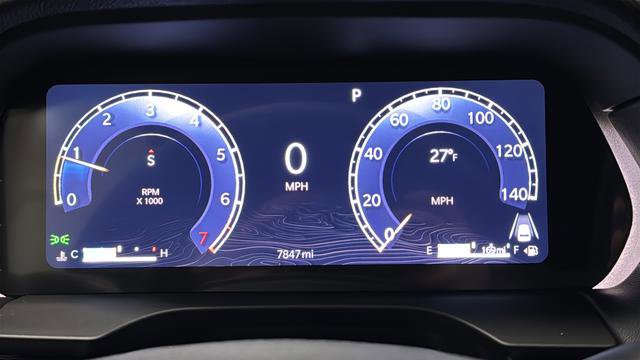 Used 2024 Jeep Grand Cherokee Laredo X image 13