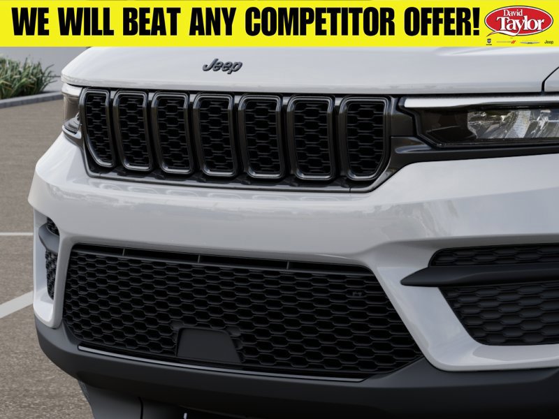 New 2025 Jeep Grand Cherokee Altitude w/ Trailer Tow Package AWD/4WD image 12