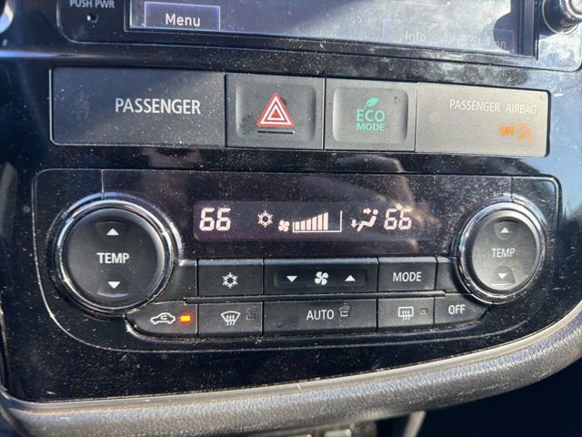 Used 2018 Mitsubishi Outlander SEL image 15