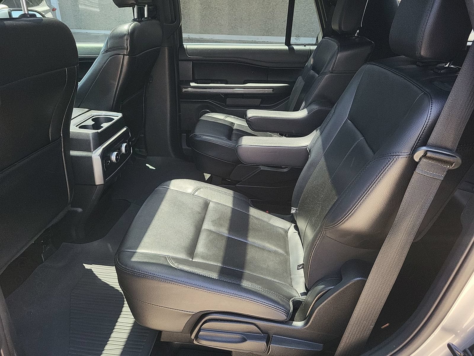 Used 2021 Ford Expedition XLT RWD image 25