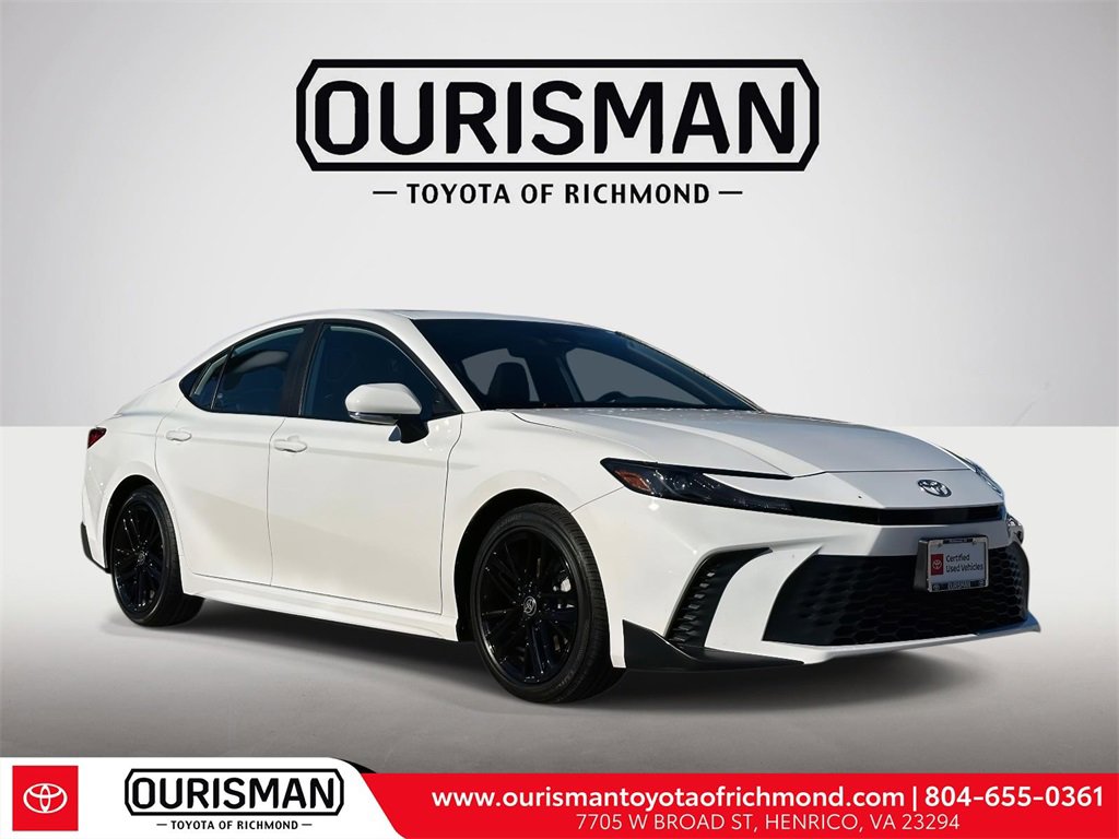 Certified 2025 Toyota Camry SE image 1