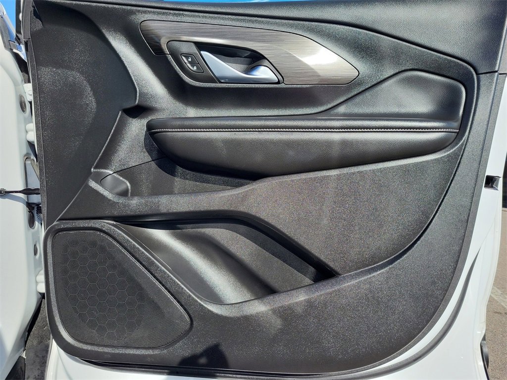 Certified 2023 GMC Terrain SLT image 14