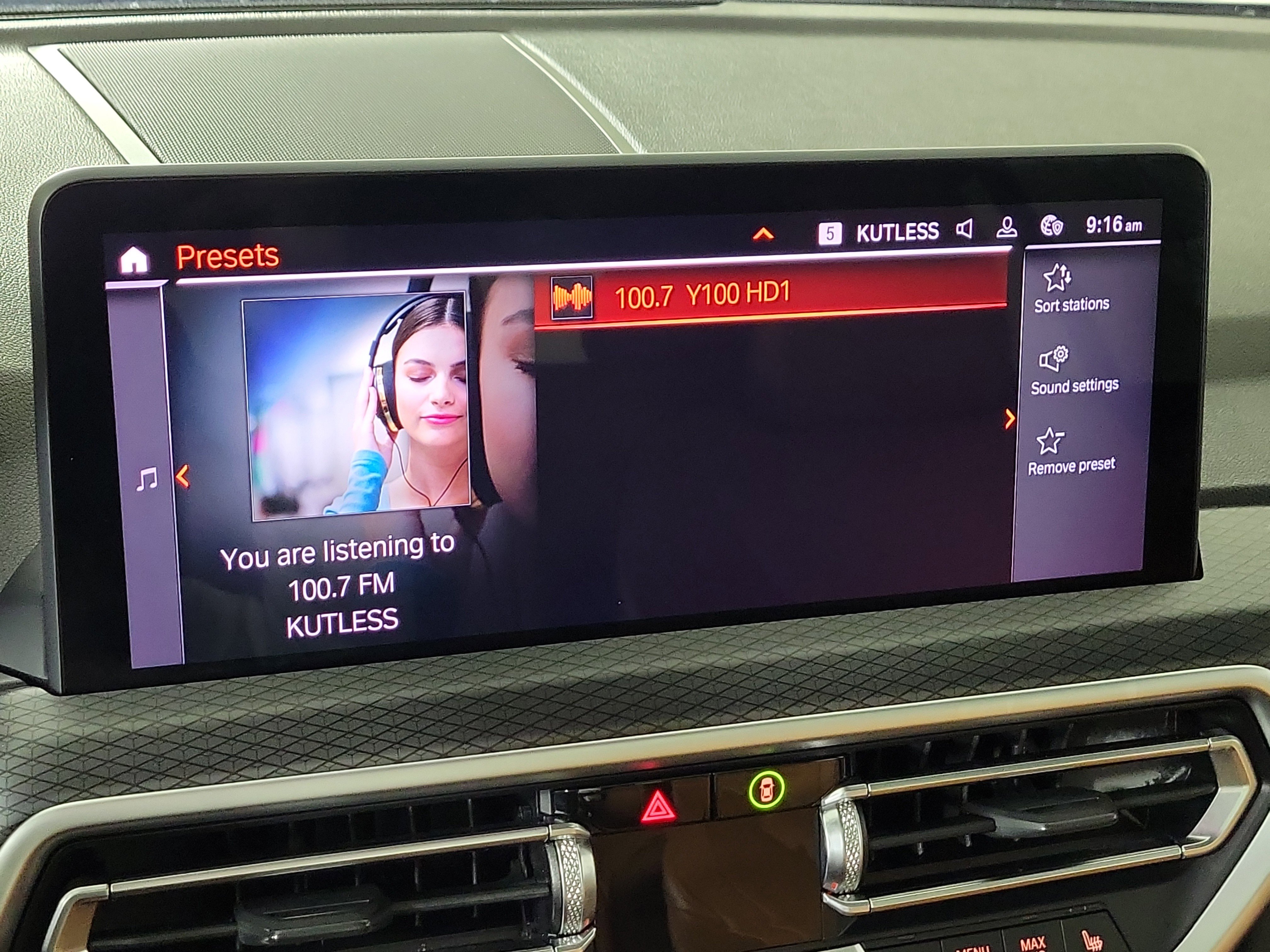 Used 2022 BMW X4 xDrive30i w/ M Sport Package image 17