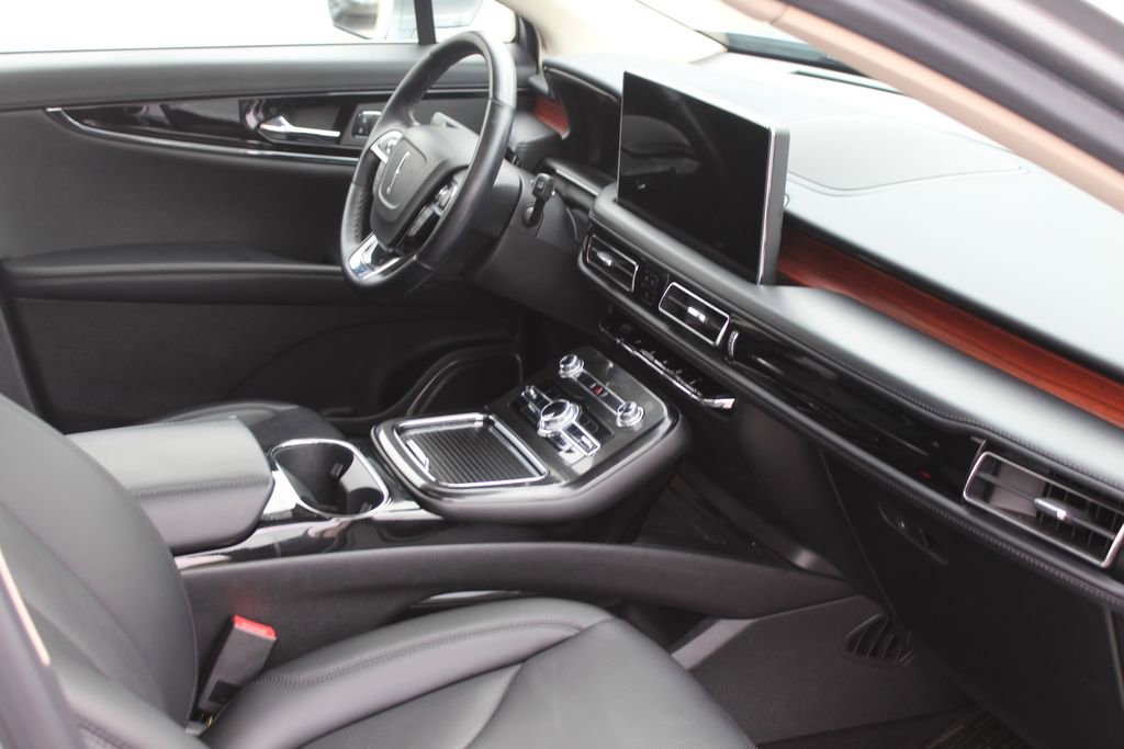 Used 2022 Lincoln Nautilus Reserve AWD/4WD image 15