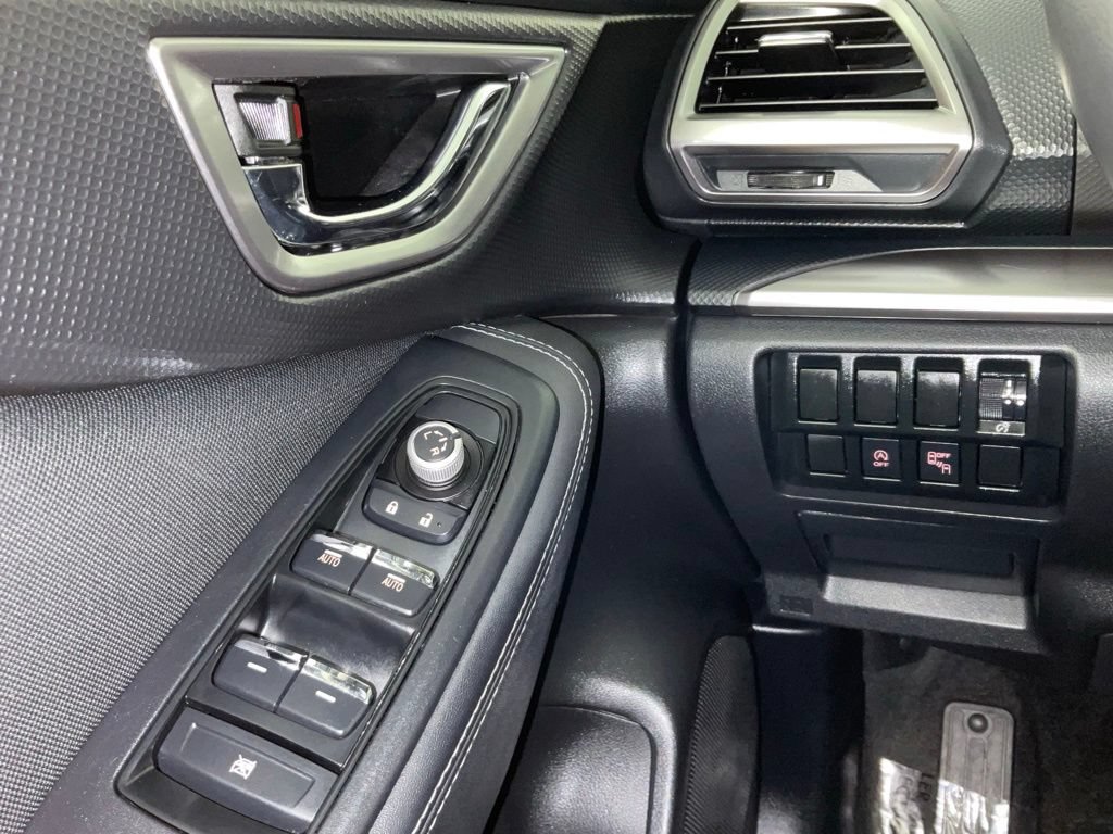 Used 2019 Subaru Forester Premium AWD/4WD image 21