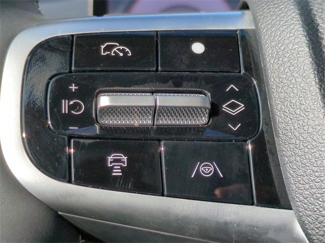 Used 2026 Genesis GV70 2.5T Select image 17