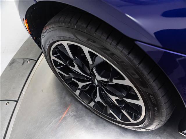 Used 2022 Aston Martin DBX AWD/4WD image 8