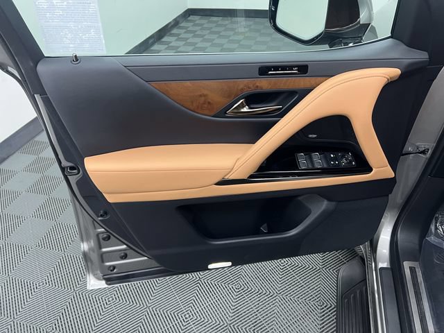 Certified 2024 Lexus LX 600 4WD w/ Luxury Package image 9