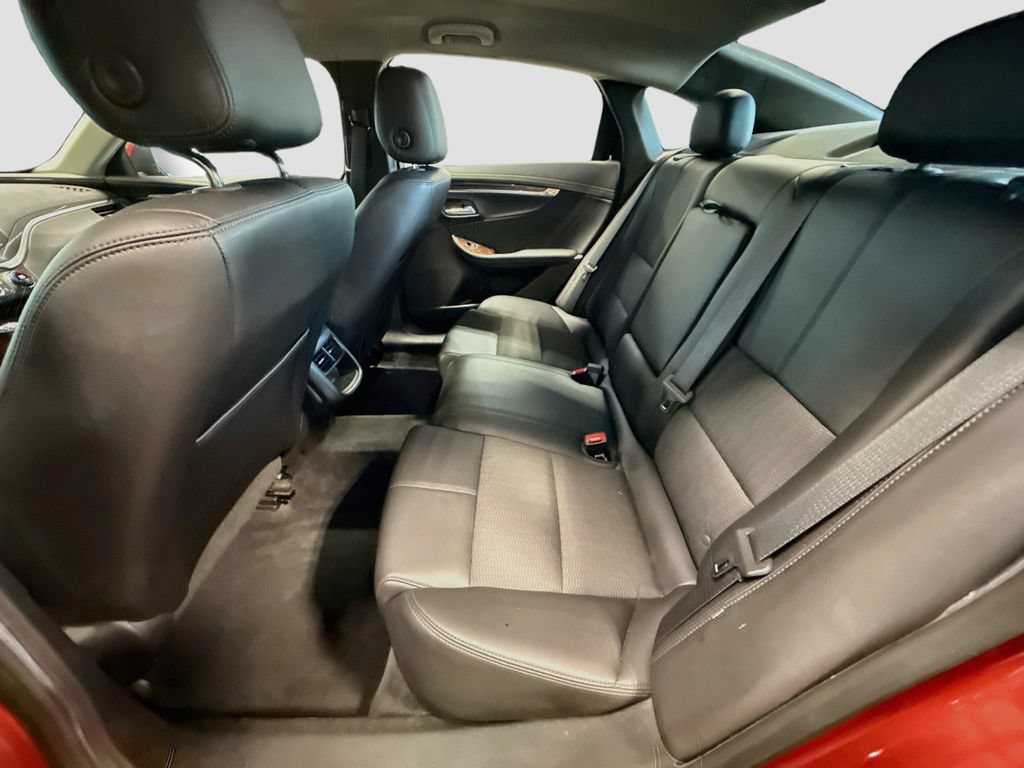 Used 2015 Chevrolet Impala LT w/ Convenience Package FWD image 23