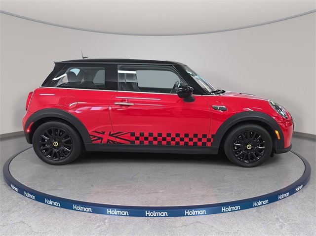 Used 2023 MINI Cooper SE image 5