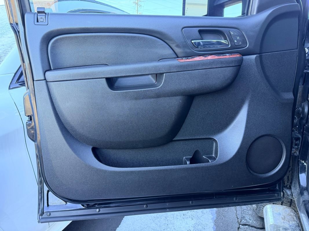 Used 2013 GMC Sierra 3500 SLT w/ SLT Convenience Package image 24