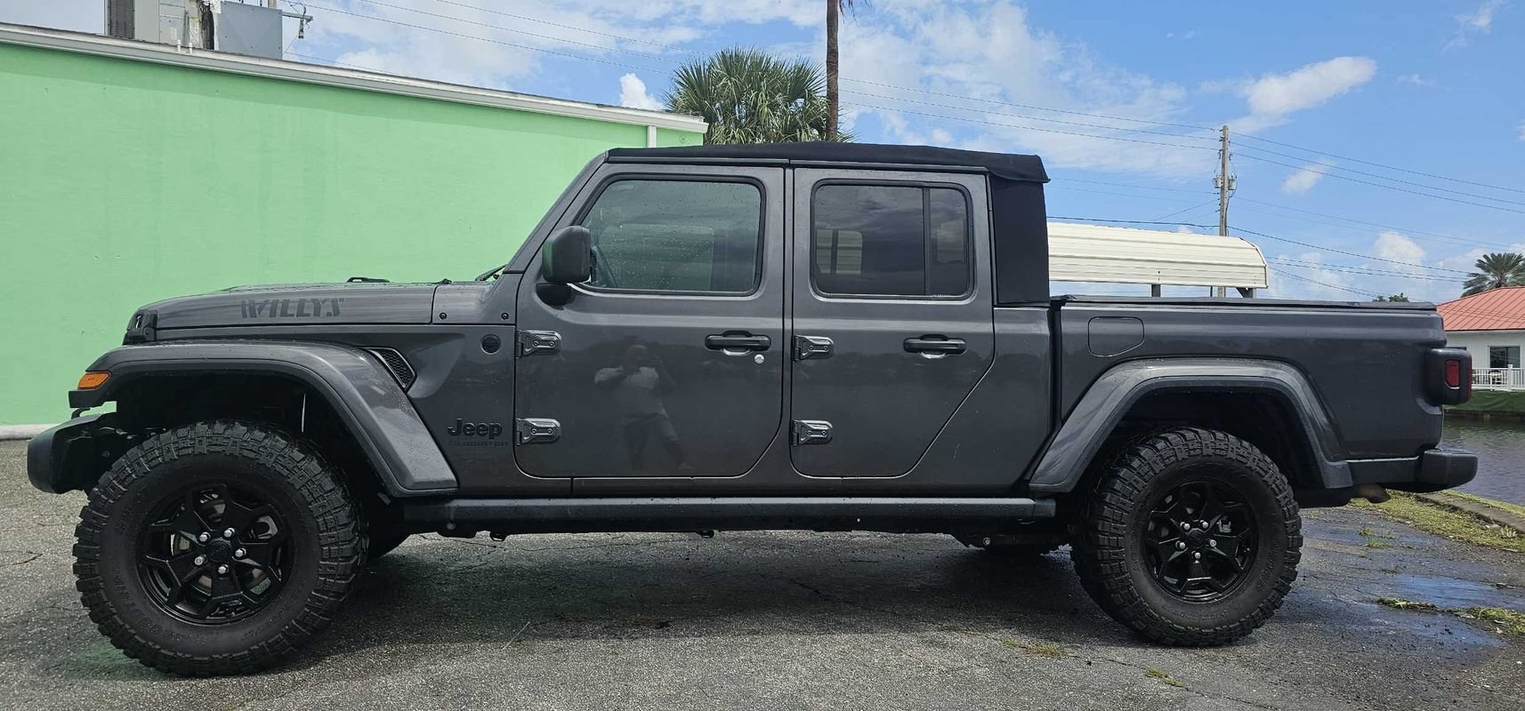 Used 2021 Jeep Gladiator Sport AWD/4WD image 11