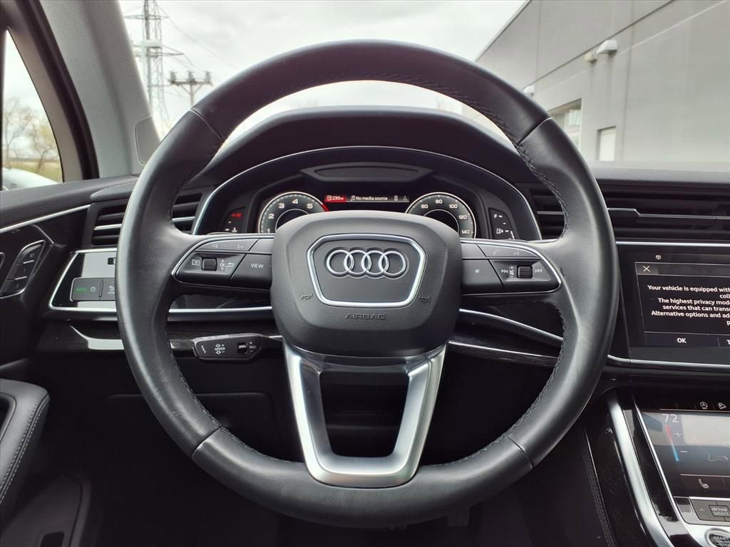 Used 2023 Audi Q7 3.0T Premium Plus w/ Premium Plus Package AWD/4WD image 12