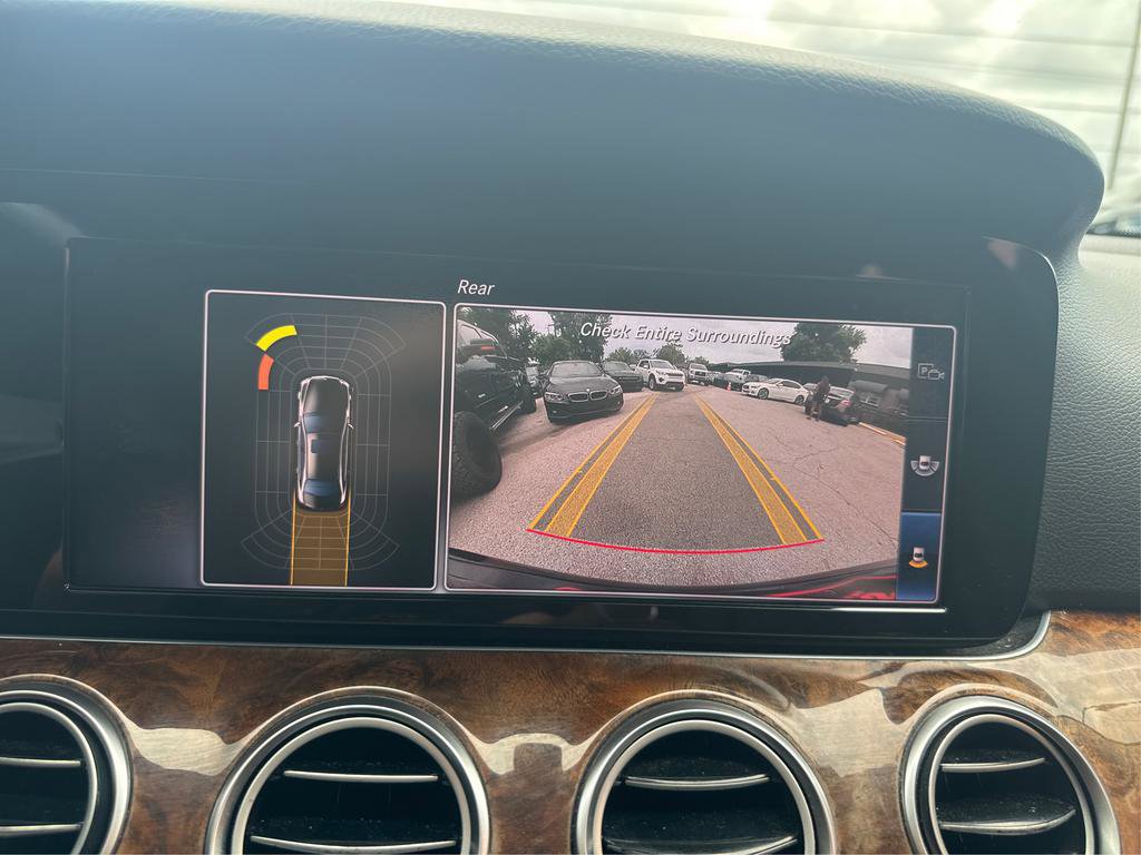 Used 2018 Mercedes-Benz E 300 image 27