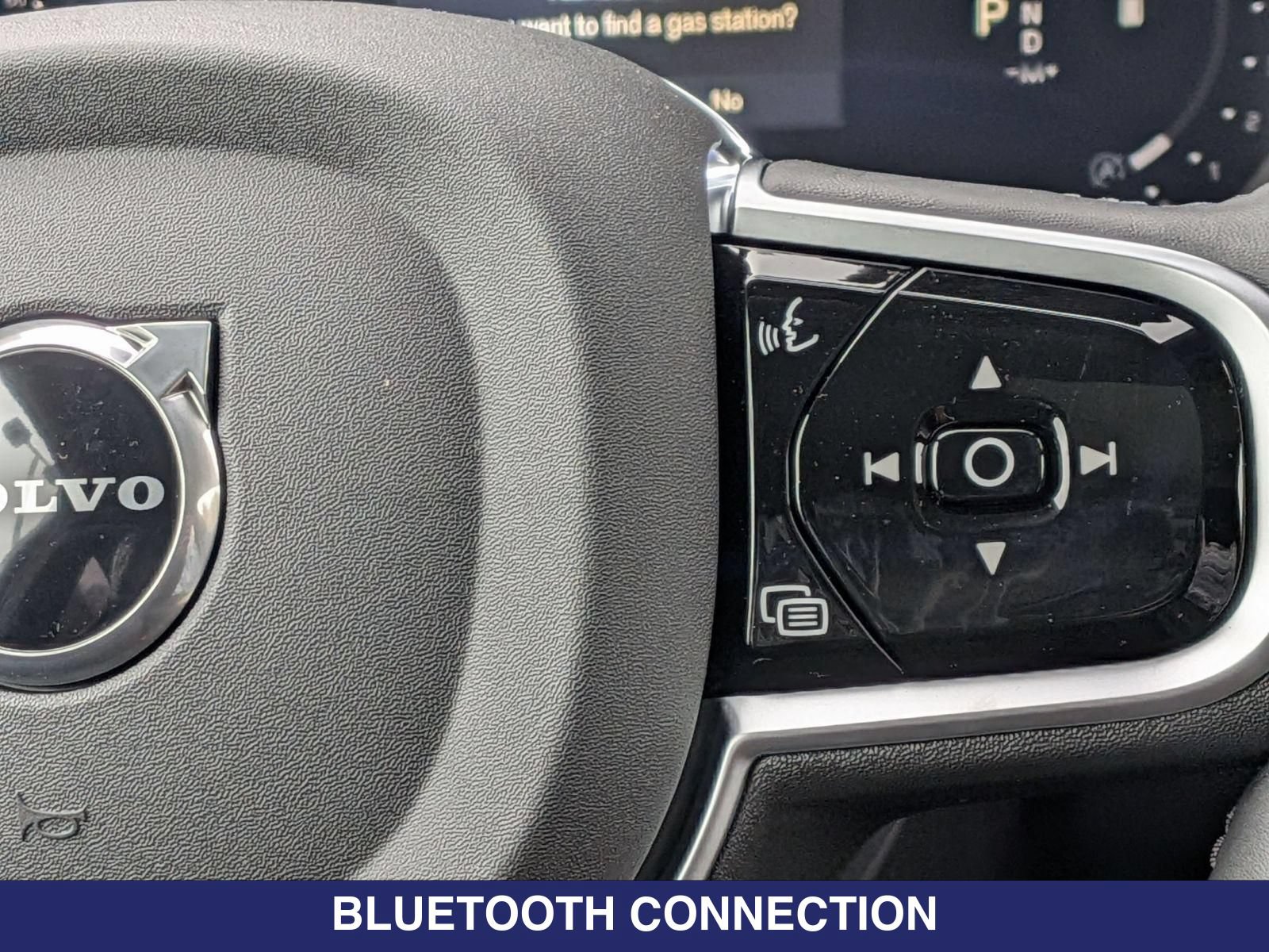 New 2026 Volvo XC60 B5 Plus w/ Protection Package Premier AWD/4WD image 18
