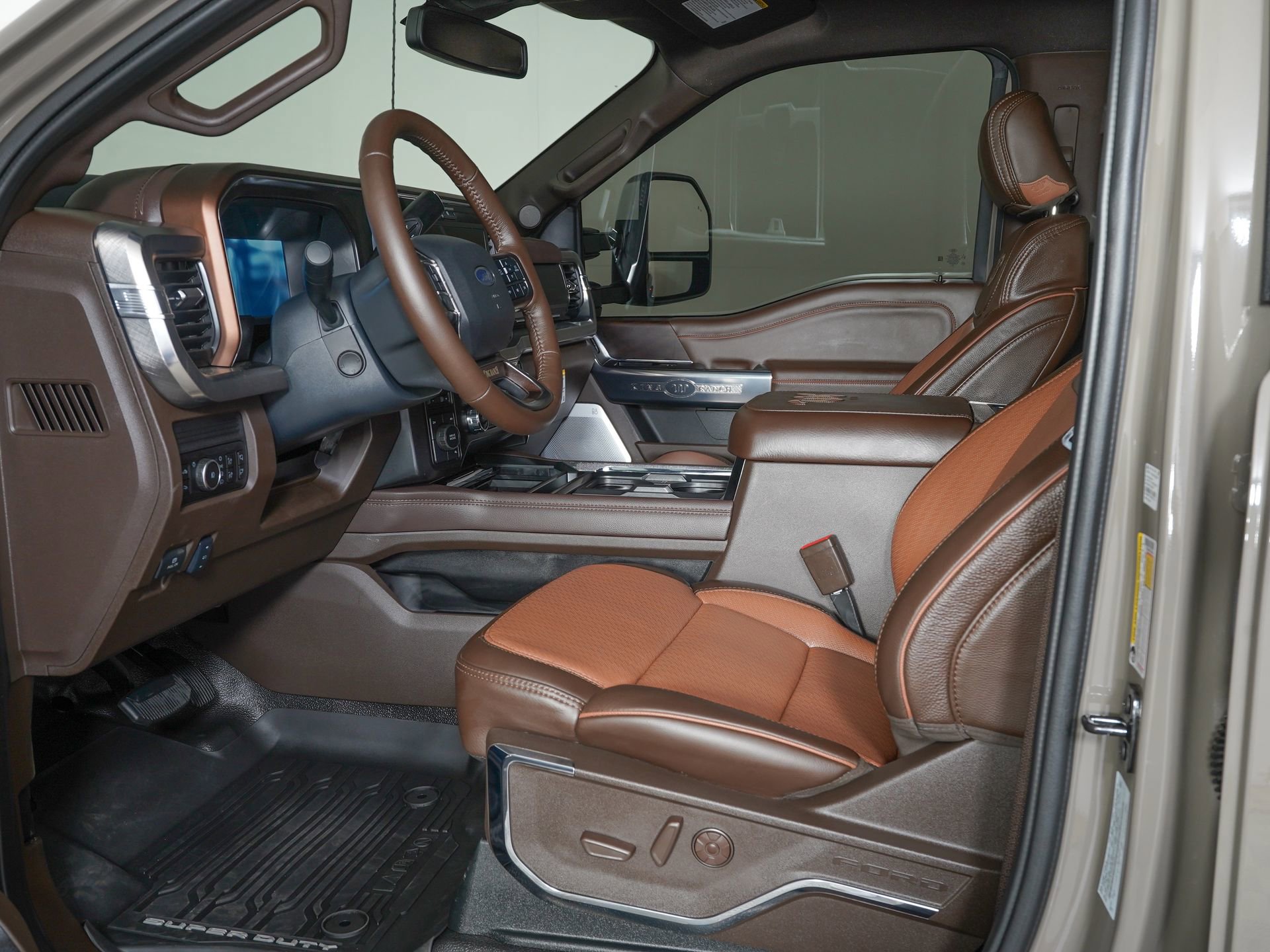 Used 2026 Ford F450 King Ranch w/ Chrome Package image 19