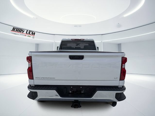 Used 2025 Chevrolet Silverado 2500 LT w/ Convenience Package AWD/4WD image 4
