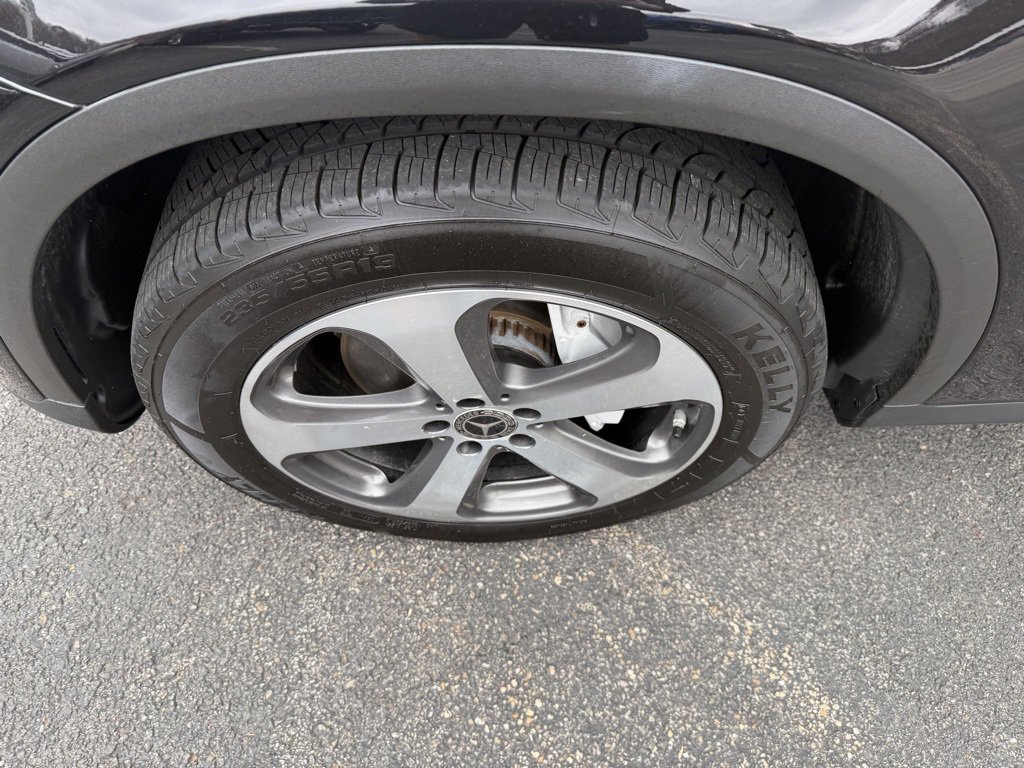 Used 2020 Mercedes-Benz GLC 300 4MATIC Coupe image 12