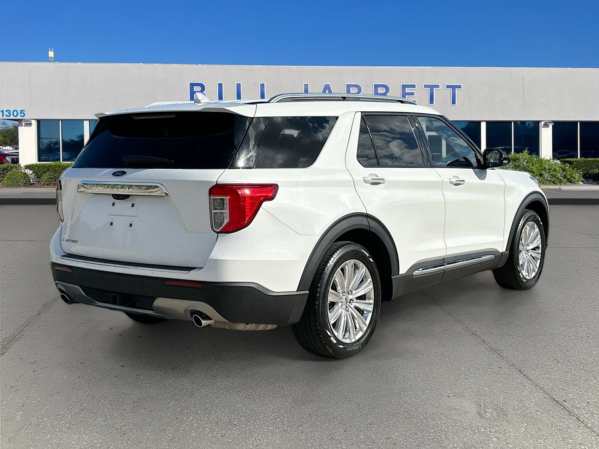 Certified 2022 Ford Explorer Limited w/ Limited Technology Package image 7
