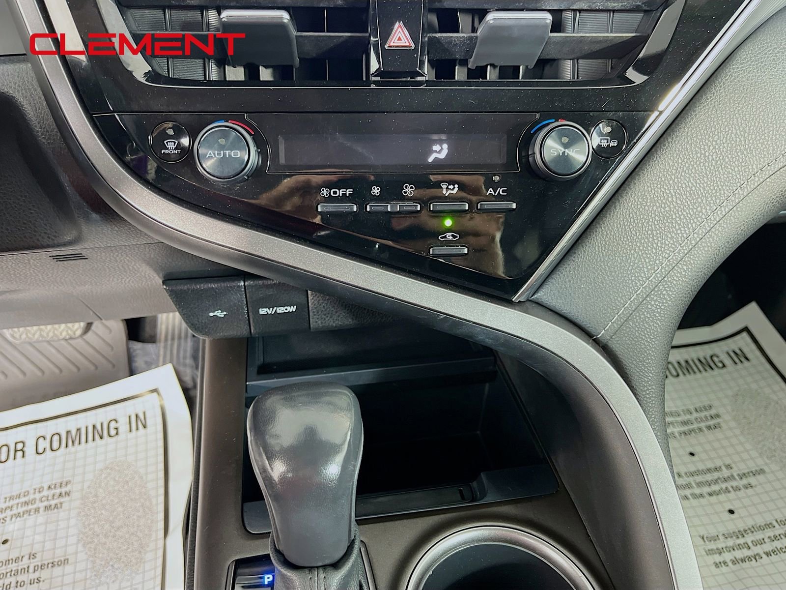 Used 2022 Toyota Camry SE FWD image 22