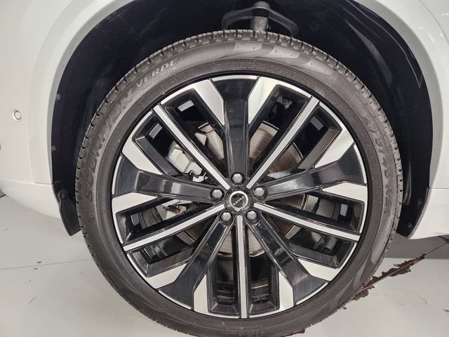 Certified 2026 Volvo XC90 B6 Plus w/ Protection Package Premier AWD/4WD image 8
