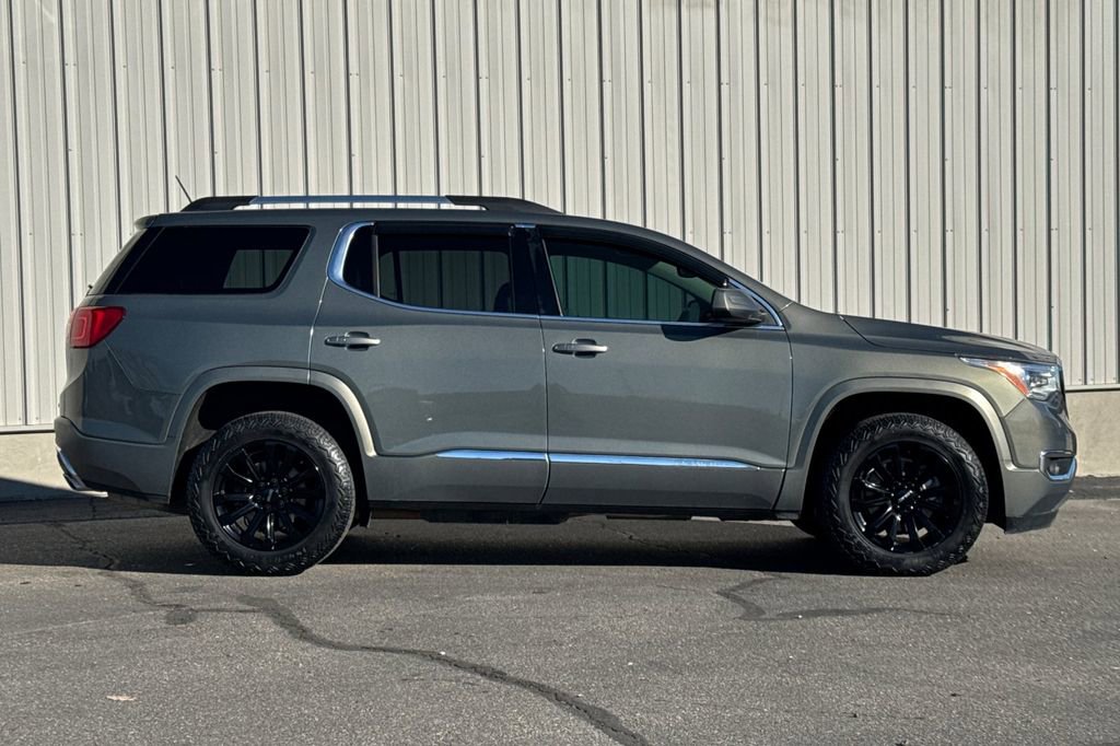 Used 2018 GMC Acadia Denali image 3