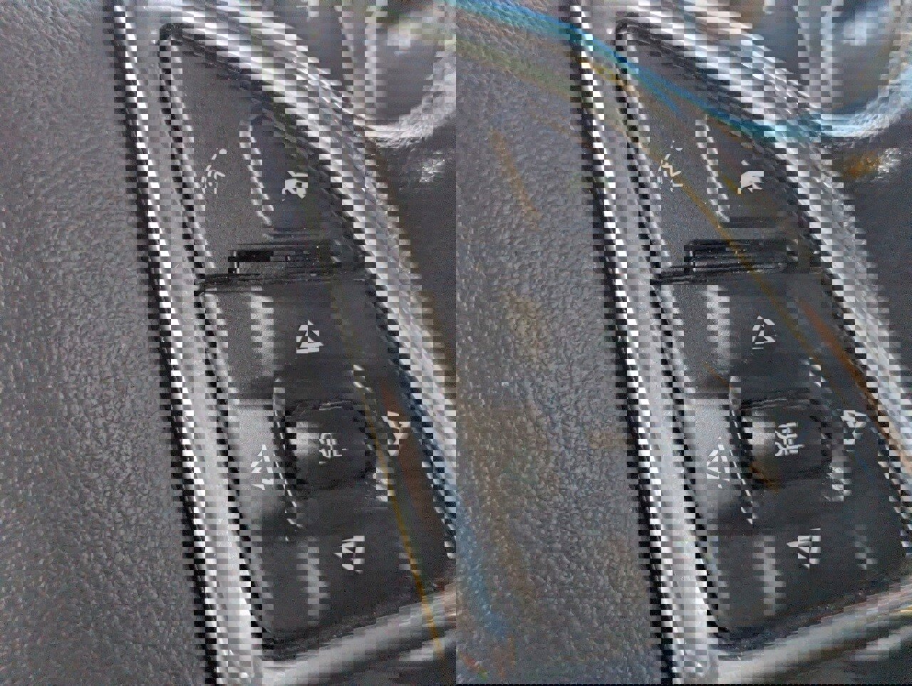 Used 2023 Chevrolet Camaro LT image 27