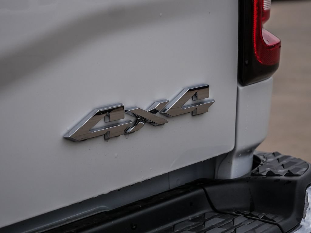 New 2026 RAM 3500 Big Horn AWD/4WD image 16