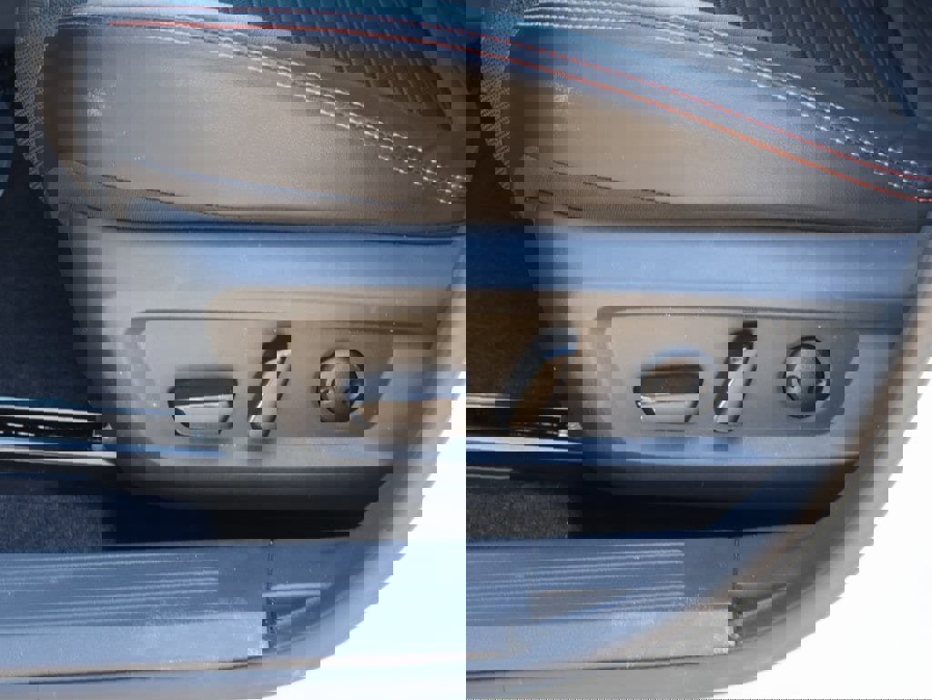 Used 2025 Nissan Rogue SV w/ Rock Creek Premium Package image 25