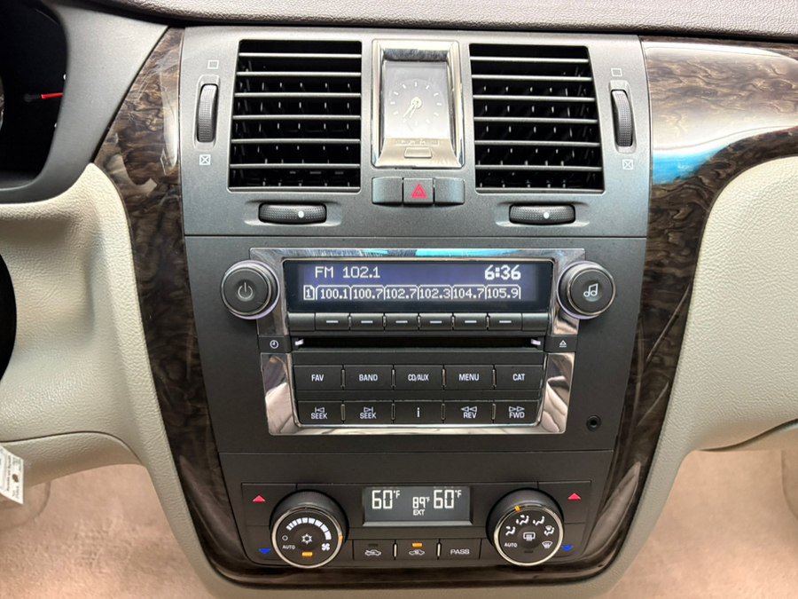 Used 2008 Cadillac DTS Luxury I FWD image 39