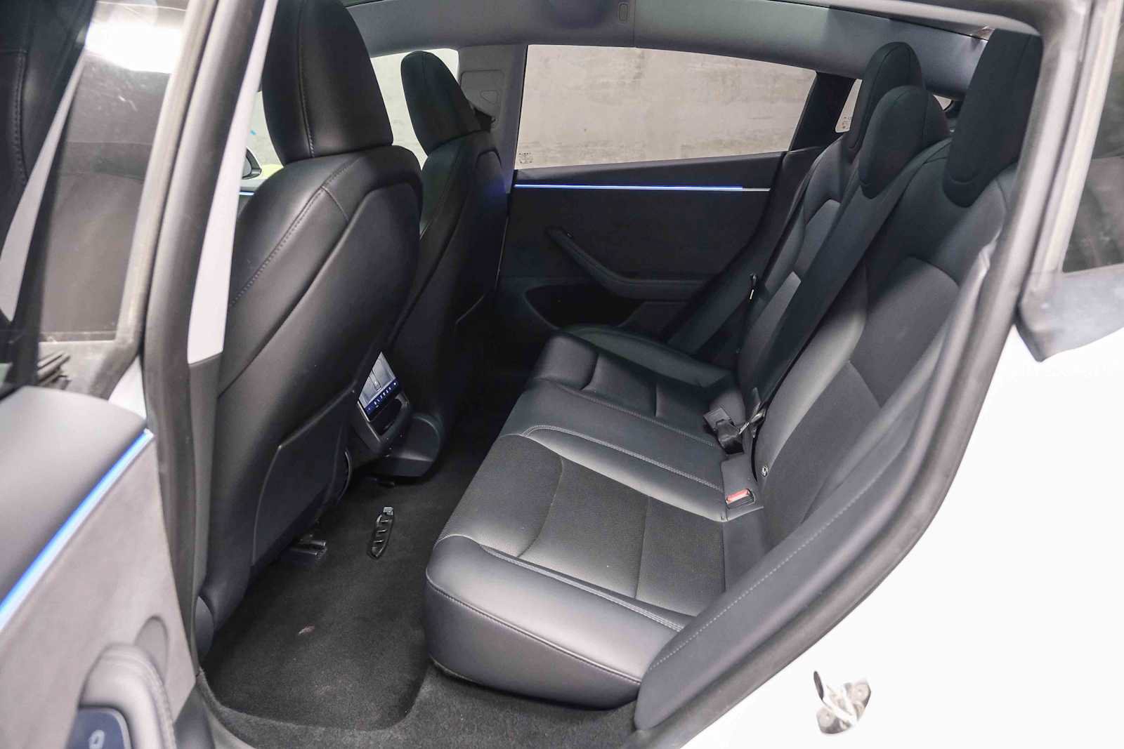 Used 2024 Tesla Model 3 Standard Range RWD image 19
