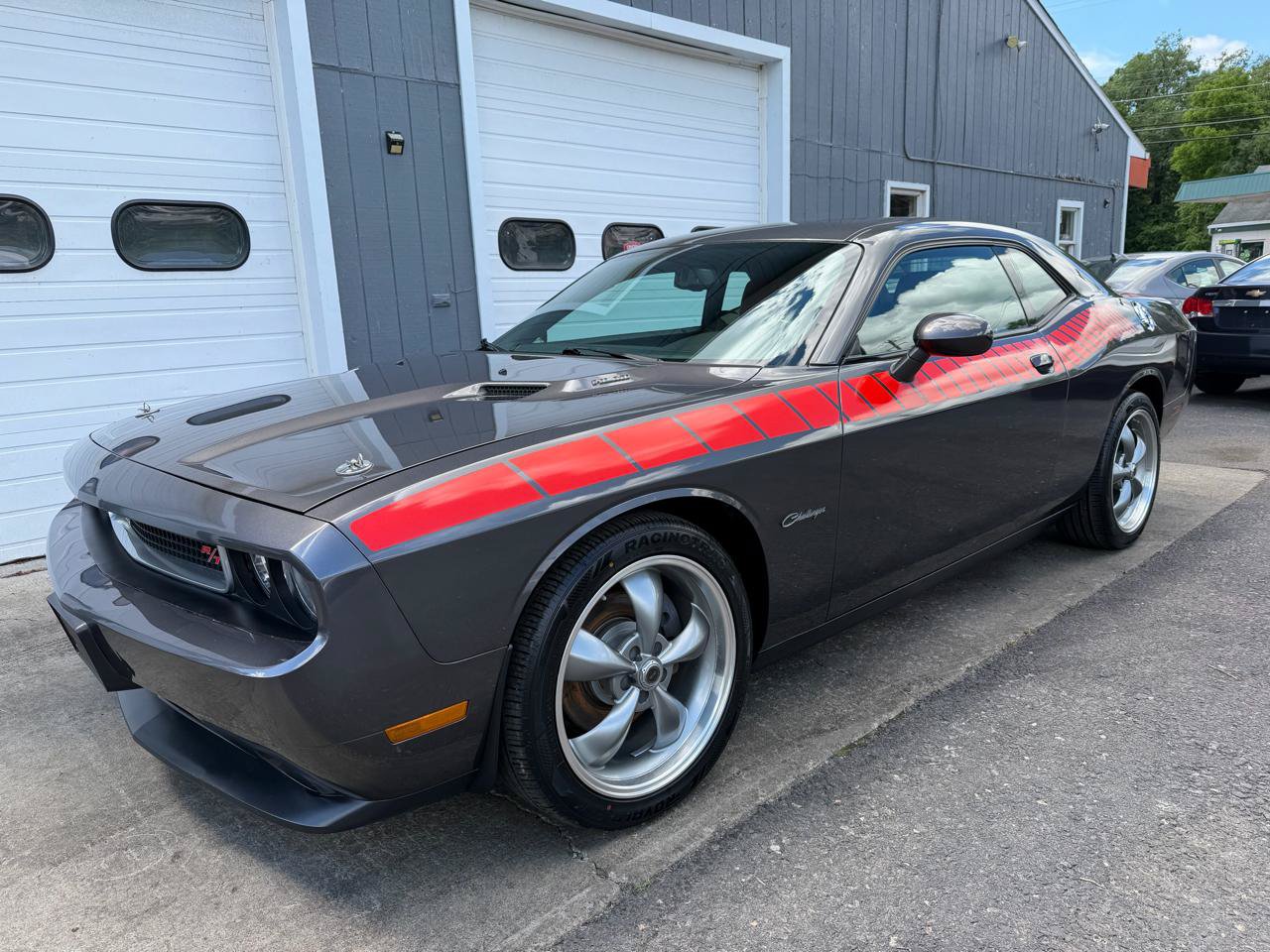 Used 2013 Dodge Challenger R/T Plus RWD image 1