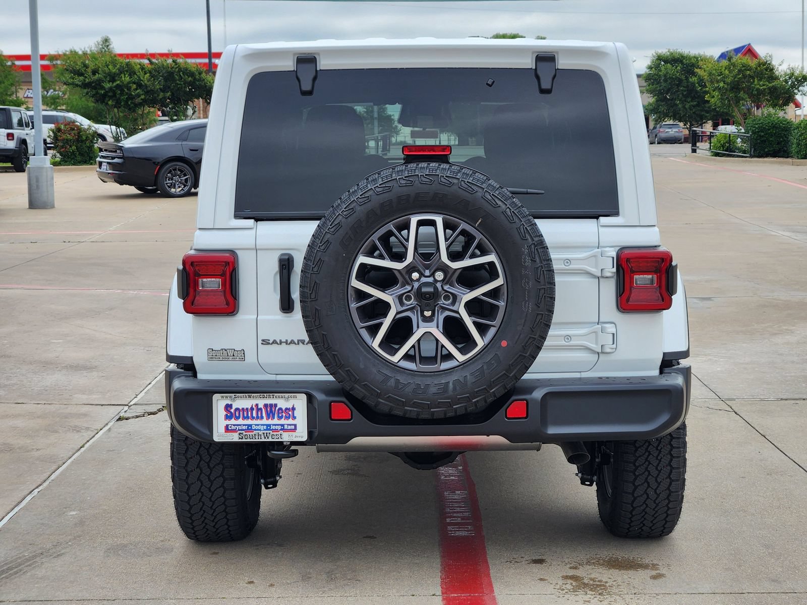 New 2026 Jeep Wrangler Unlimited Sahara AWD/4WD image 7