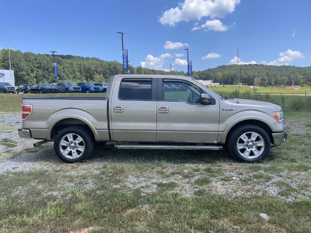 Used 2013 Ford F150 Lariat w/ Mid Equipment Group RWD image 2