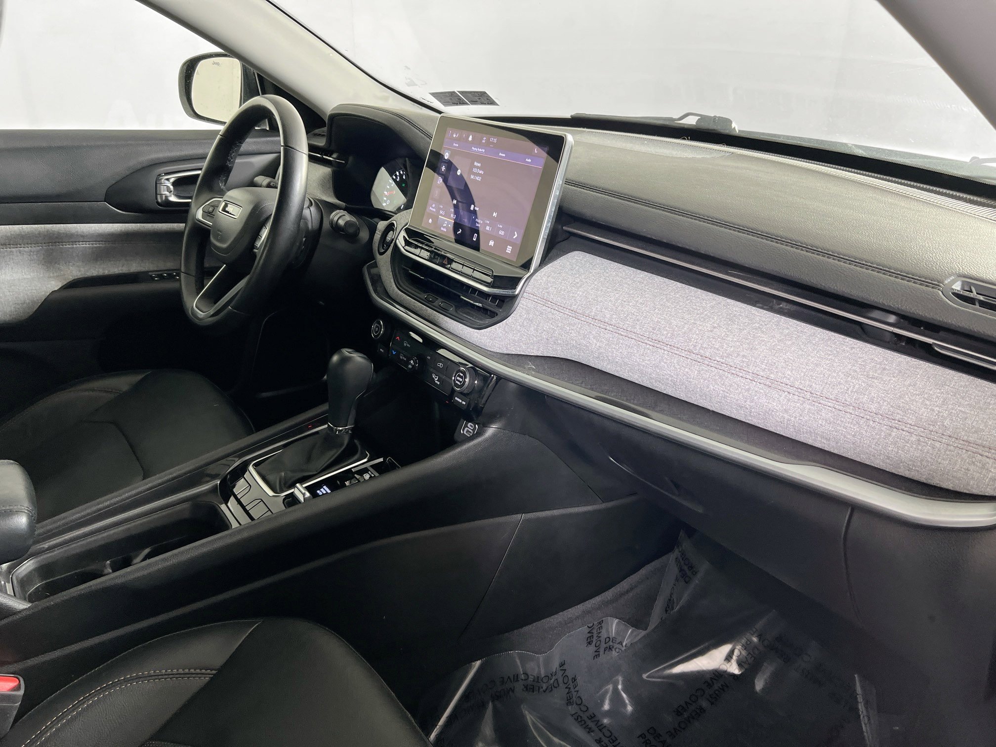 Used 2022 Jeep Compass Latitude AWD/4WD image 26