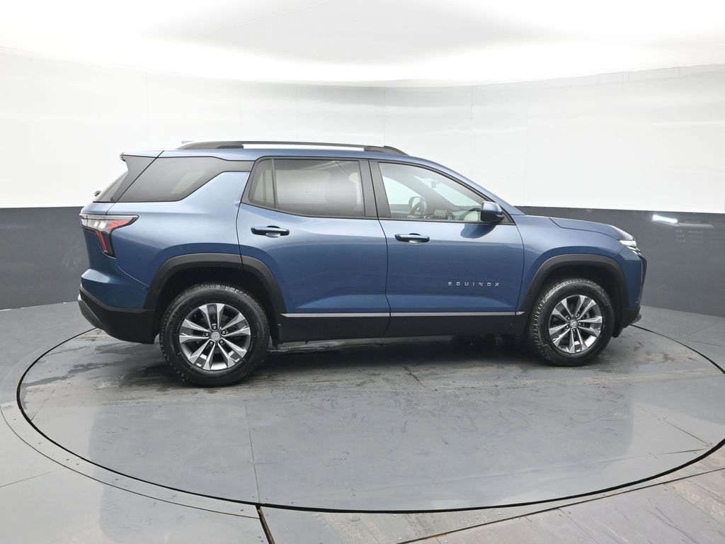 Used 2025 Chevrolet Equinox LT w/ Convenience Package II image 7