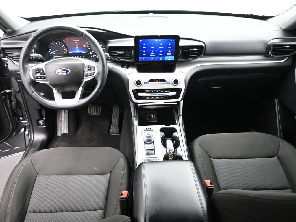 Used 2023 Ford Explorer XLT image 22