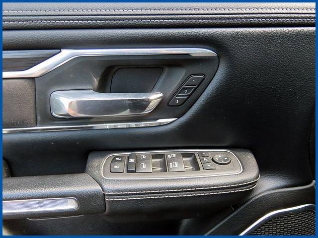 Used 2023 RAM 1500 Laramie AWD/4WD image 12