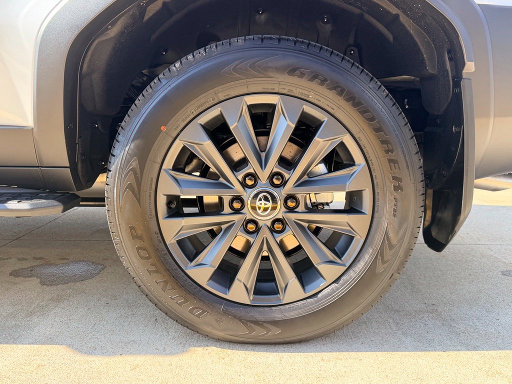 New 2027 Toyota Land Cruiser w/ Premium Package AWD/4WD image 8