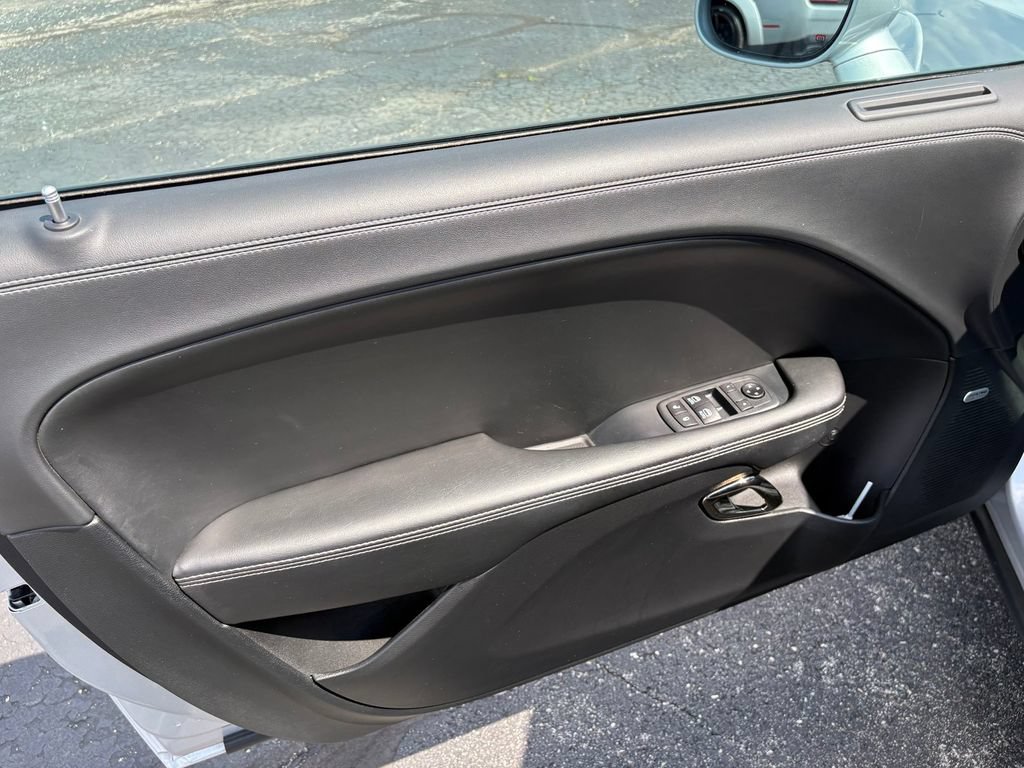 Used 2020 Dodge Challenger SRT Hellcat RWD image 13
