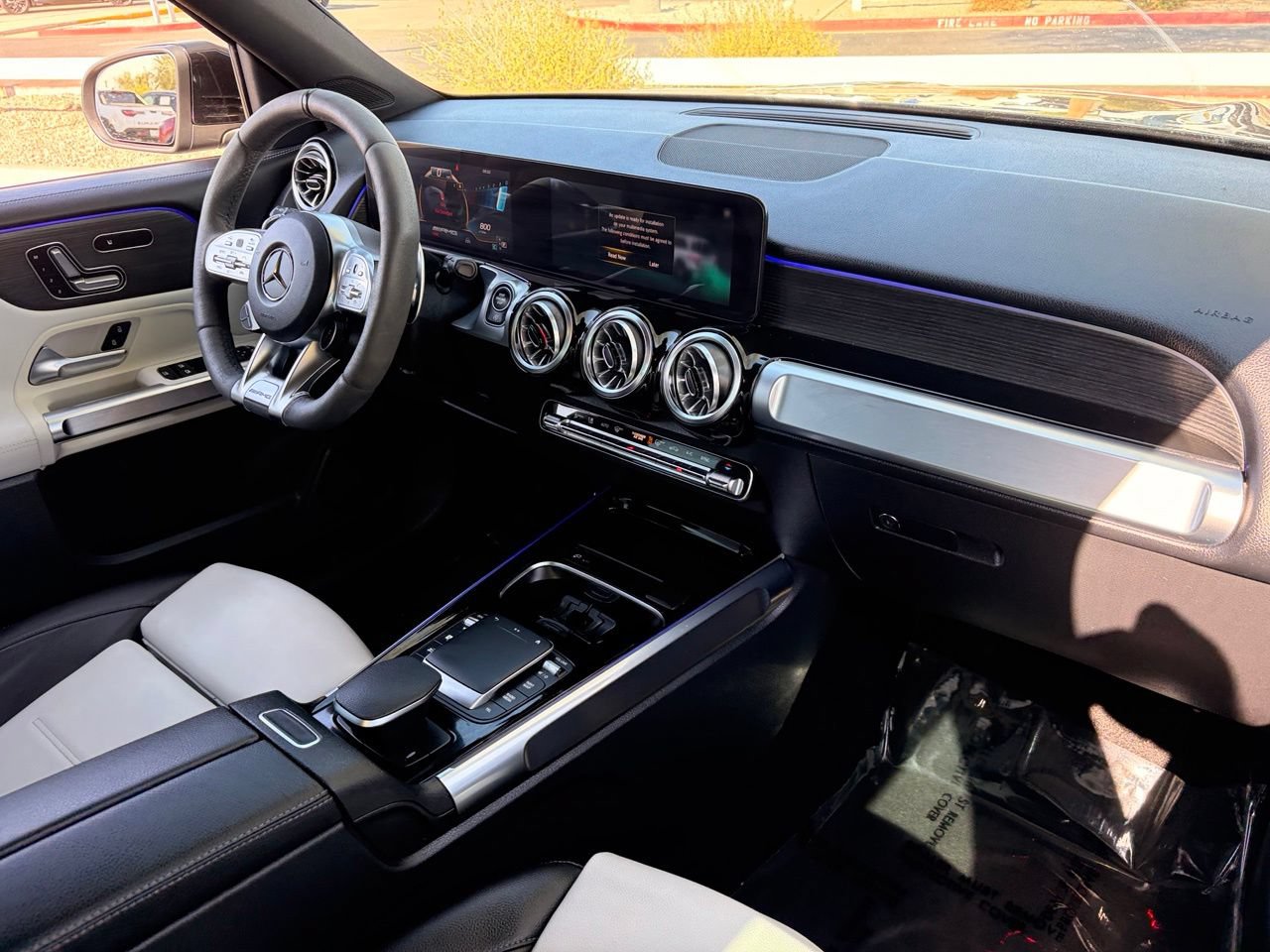 Used 2022 Mercedes-Benz GLB 35 AMG 4MATIC image 13