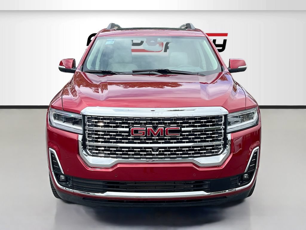 Used 2023 GMC Acadia Denali w/ Denali Ultimate Package AWD/4WD image 2