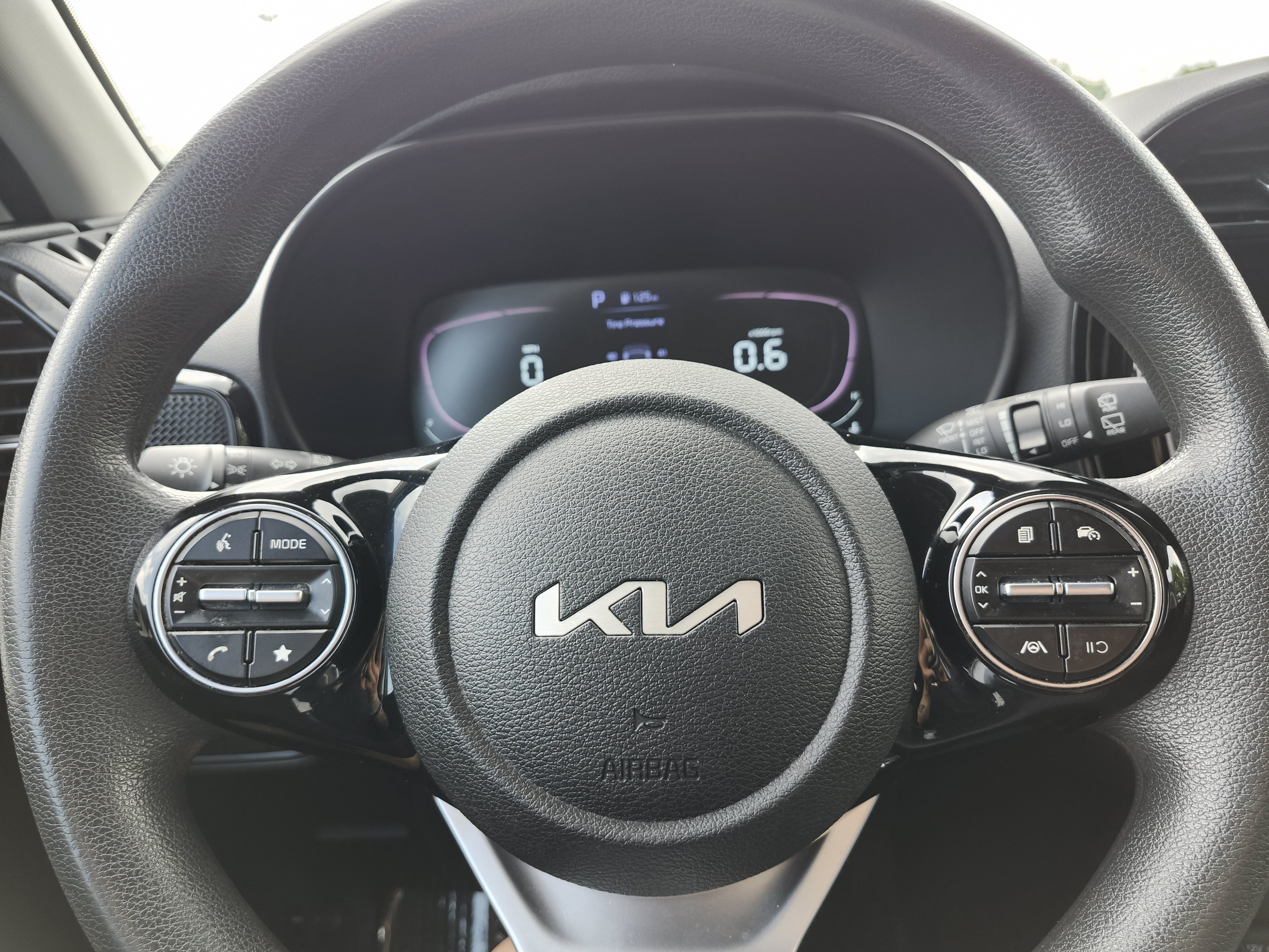 Used 2023 Kia Soul S FWD image 28