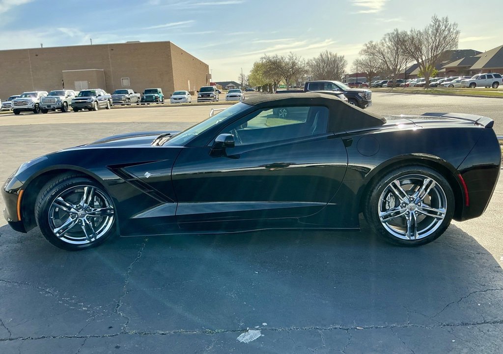 Used 2017 Chevrolet Corvette Stingray Convertible w/ 3LT Preferred Equipment Group image 10
