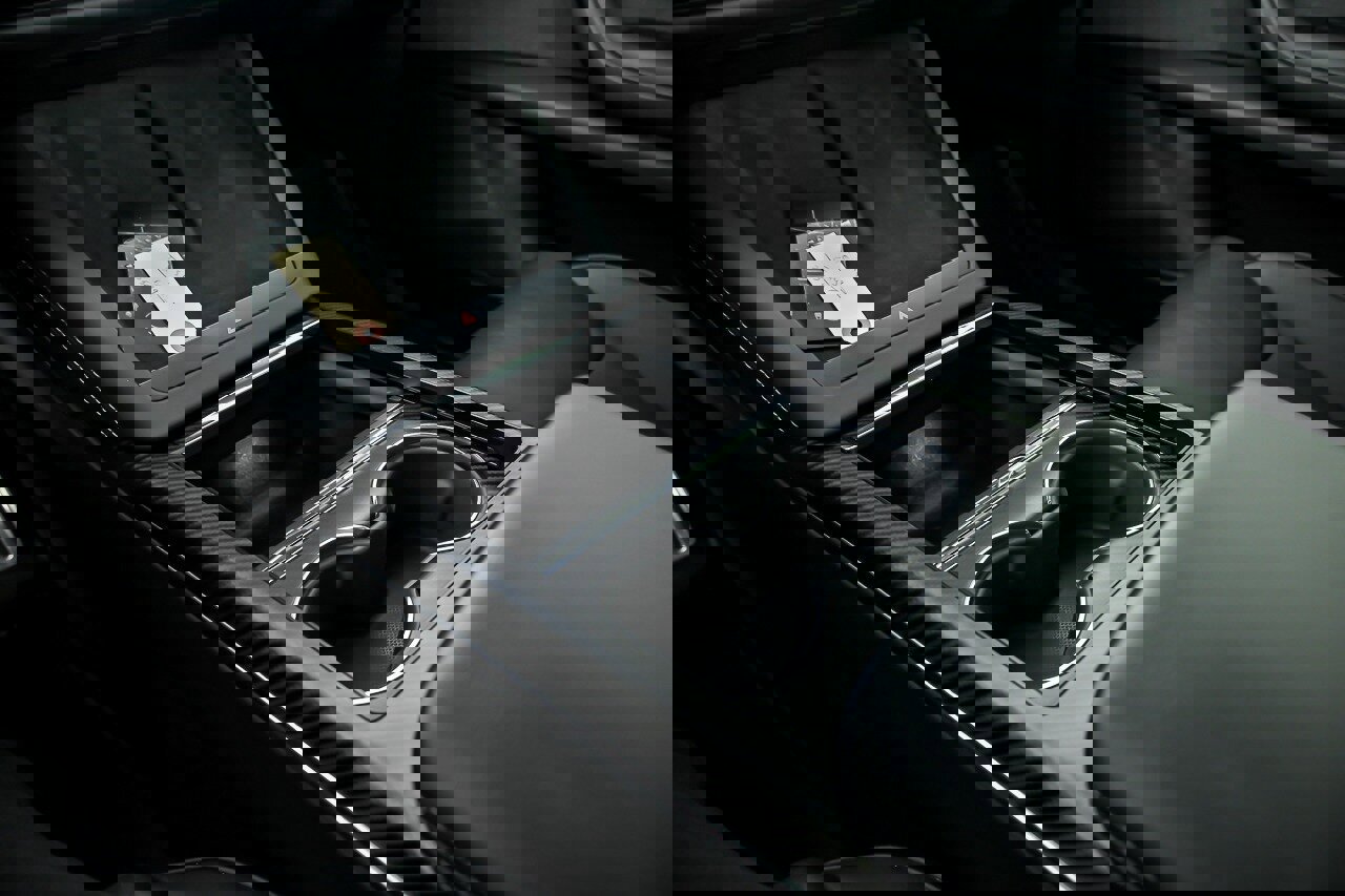 Used 2022 Tesla Model X Plaid image 39