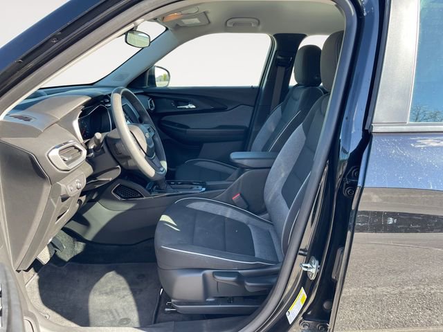 Used 2023 Chevrolet TrailBlazer LS image 9