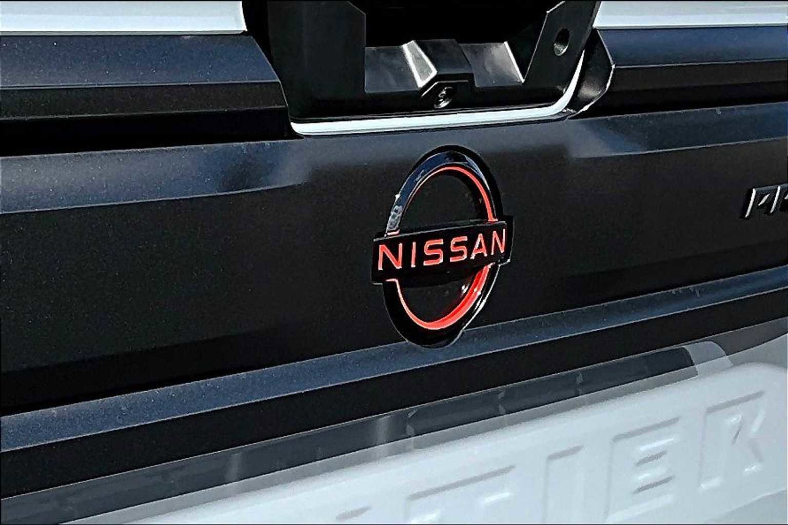 New 2026 Nissan Frontier PRO-4X image 15