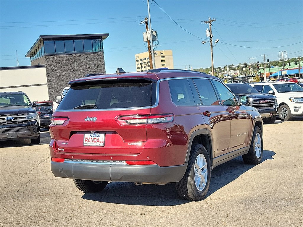 Used 2023 Jeep Grand Cherokee L Laredo image 4